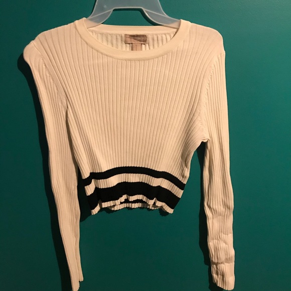 Cropped sweater - Picture 1 of 1